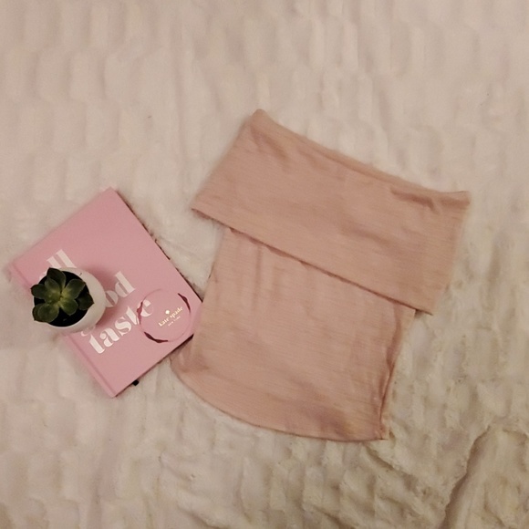 Zara Tops - Zara pale pink top